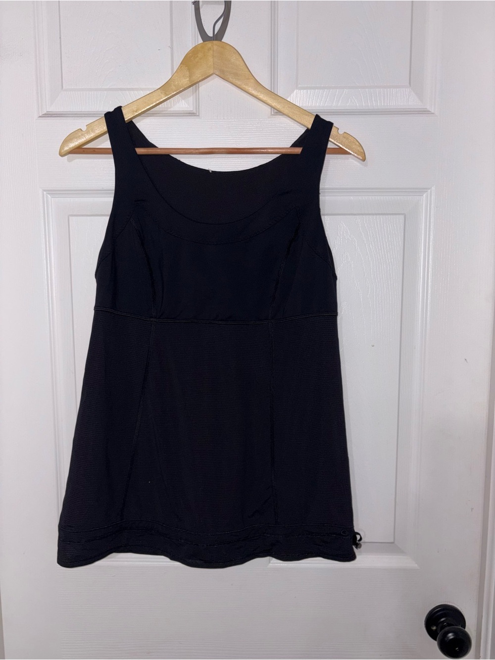 Lululemon Black Athletic Tank Top Size 10 Workout Yoga 🧘‍♀️ - Picture 2 of 4